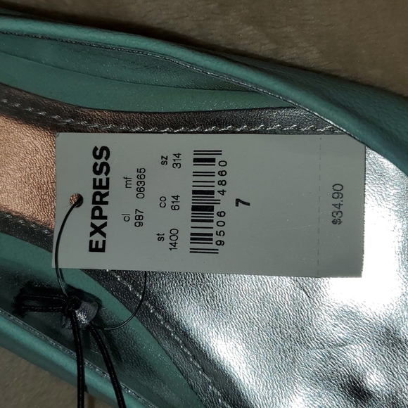 NWT Express Mint Pointed Toe Flats size 7 - Picture 6 of 8